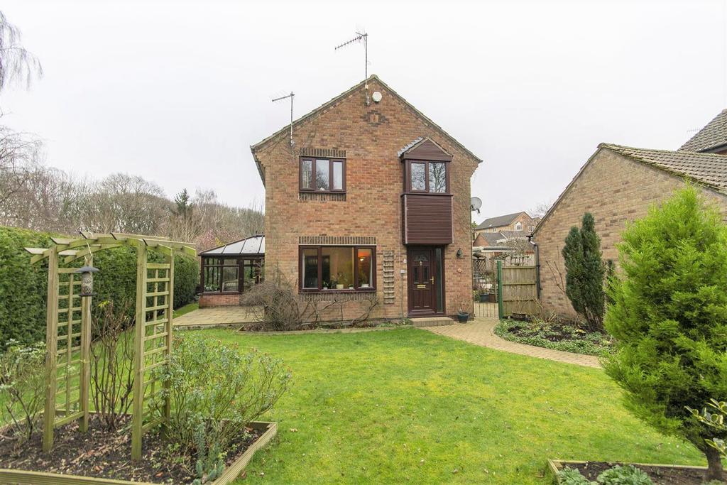 Hollens Way, Linacre Woods, Chesterfield 4 bed detached house £335,000