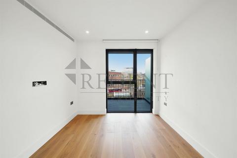 1 bedroom apartment to rent, Westmont Apartments, Fountain Park Way, W12