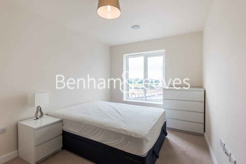 East Drive, Colindale NW9 1 bed apartment to rent £1,495 pcm (£345 pw)