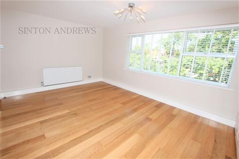 22, Gleneagles Malvern Way, London, W13 8DZ