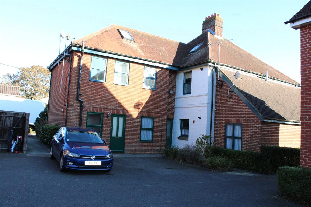 Avenue Court
