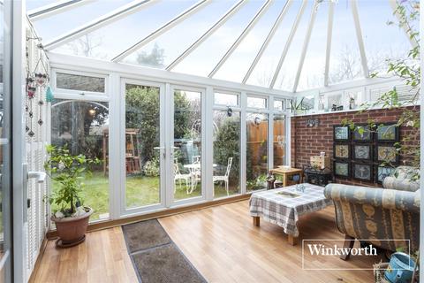 14 Bishops Close, Barnet, EN5 2QH