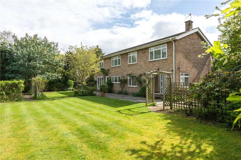 6 bedroom detached house to rent, Conifers, Weybridge, KT13