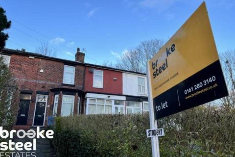 3 bedroom terraced house to rent, Wallness Lane, Salford