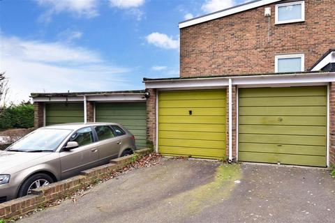 3 Leith Park Road, Gravesend, DA12 1LN