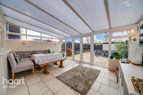 72 Bure Drive, Witham, CM8 1UD