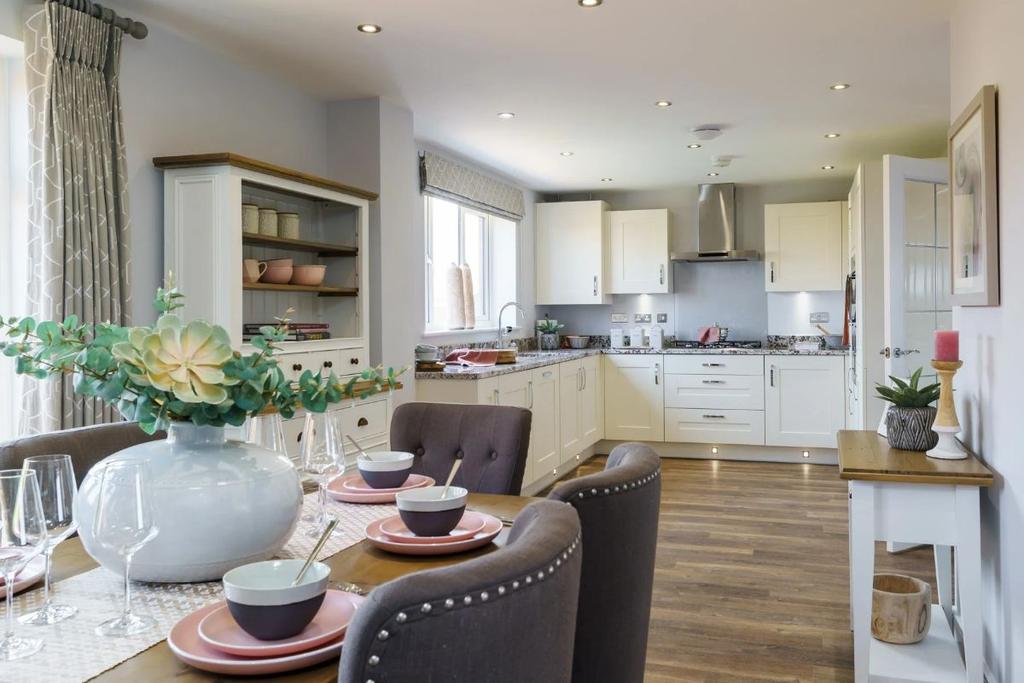Cranfield Road, Wootton, Bedford 4 bed detached house £462,500
