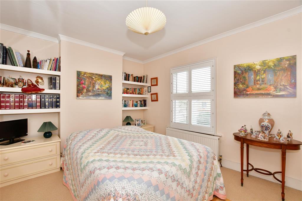 Halstead Road, Wanstead 2 bed semidetached house £750,000