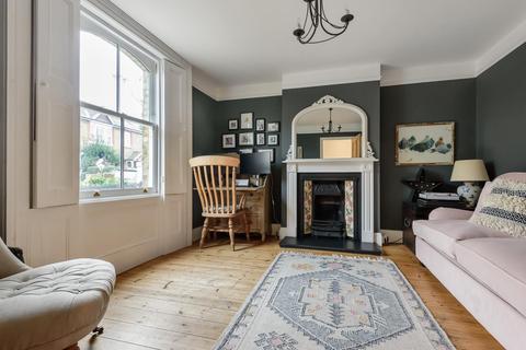 64 Park Lane, Teddington, TW11 0HX