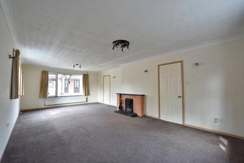 3 bedroom bungalow to rent, Beeches Road, West Row, Suffolk, IP28