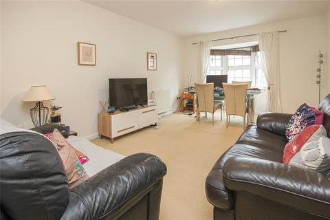 2 bedroom flat to rent - De Soissons Close, Welwyn Garden City, Hertfordshire