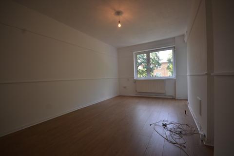3 bedroom flat to rent - Bowen Drive, West Dulwich, London, SE21