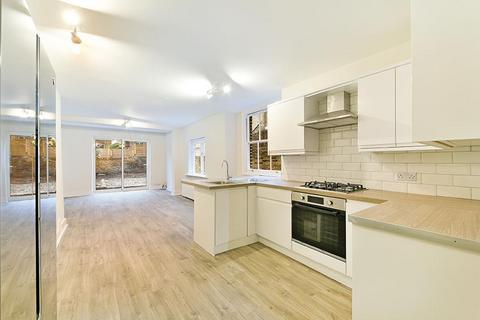 2 bedroom flat to rent, Estelle Road, Hampstead, London, NW3