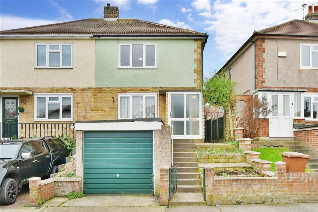 Crestway, Chatham, Kent 2 bed semidetached house