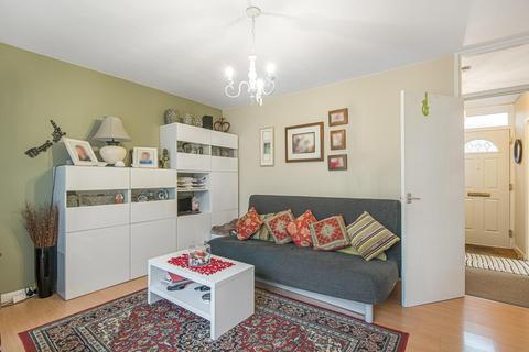 10 Manygates, London, SW12 9JS