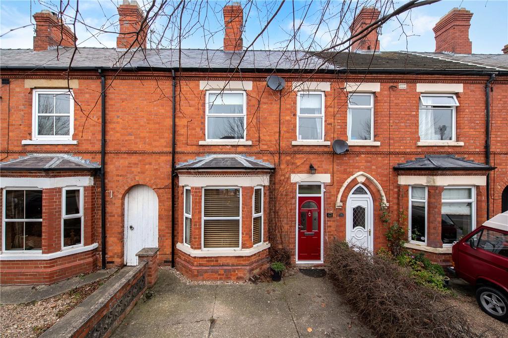 Grantham Road, Sleaford, Lincolnshire, NG34 4 bed terraced house £240,000