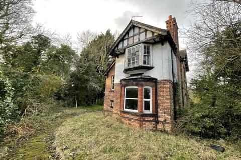 3 bedroom detached house for sale - Station House, Old Welsh Road, Ledsham