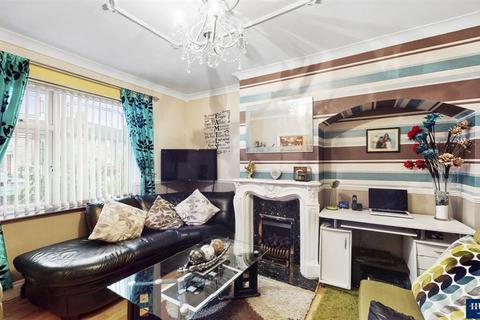 16 Valence Circus, Dagenham, RM8 3LX