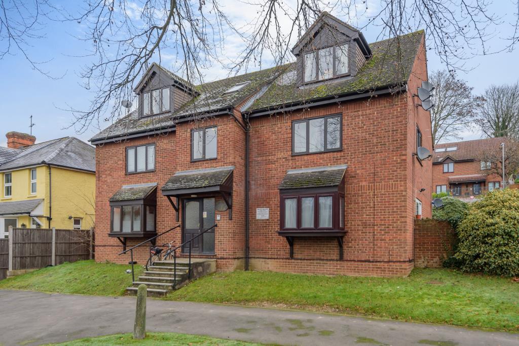 High Buckinghamshire, HP11 1 bed apartment £950 pcm (£219 pw)