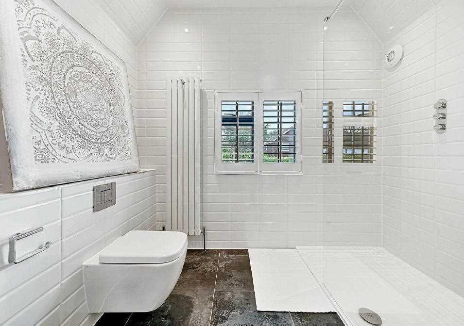 En Suite Shower Room