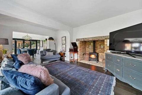 Wildwood, 2 Herington Grove, Hutton, Brentwood, CM13 2NN