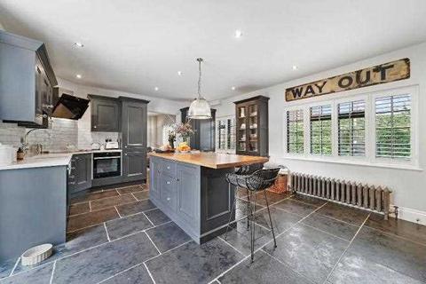 Wildwood, 2 Herington Grove, Hutton, Brentwood, CM13 2NN