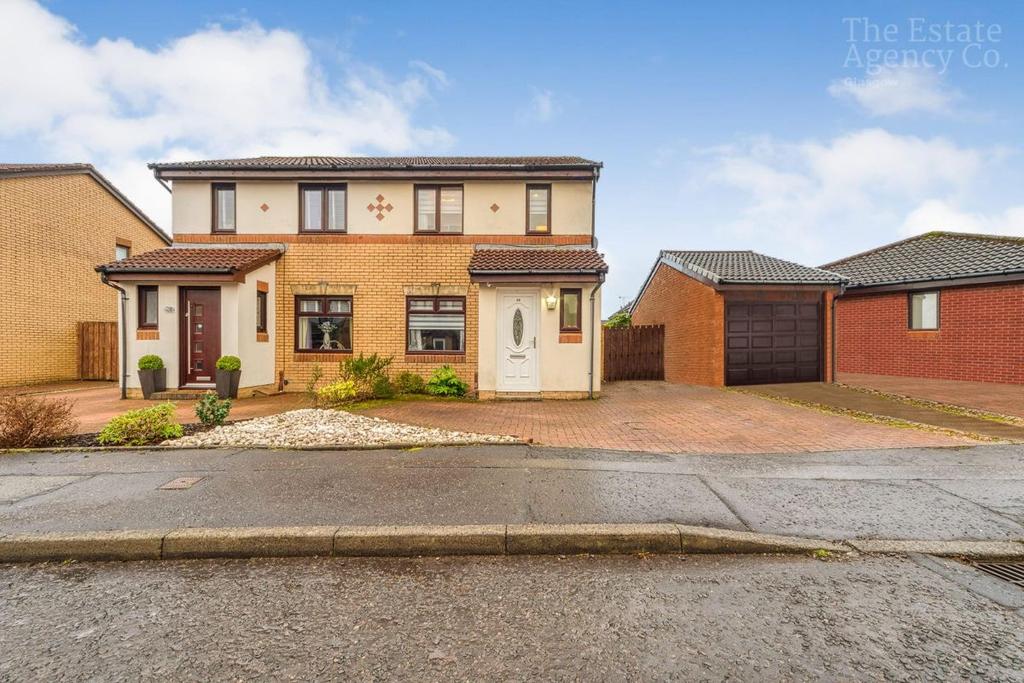 Cawder Road, Cumbernauld 3 bed semidetached house £179,995