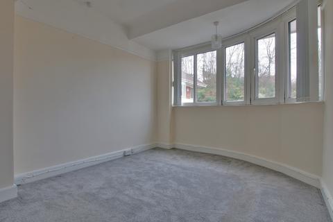 34 Hilldown Road, Southampton, SO17 1SX