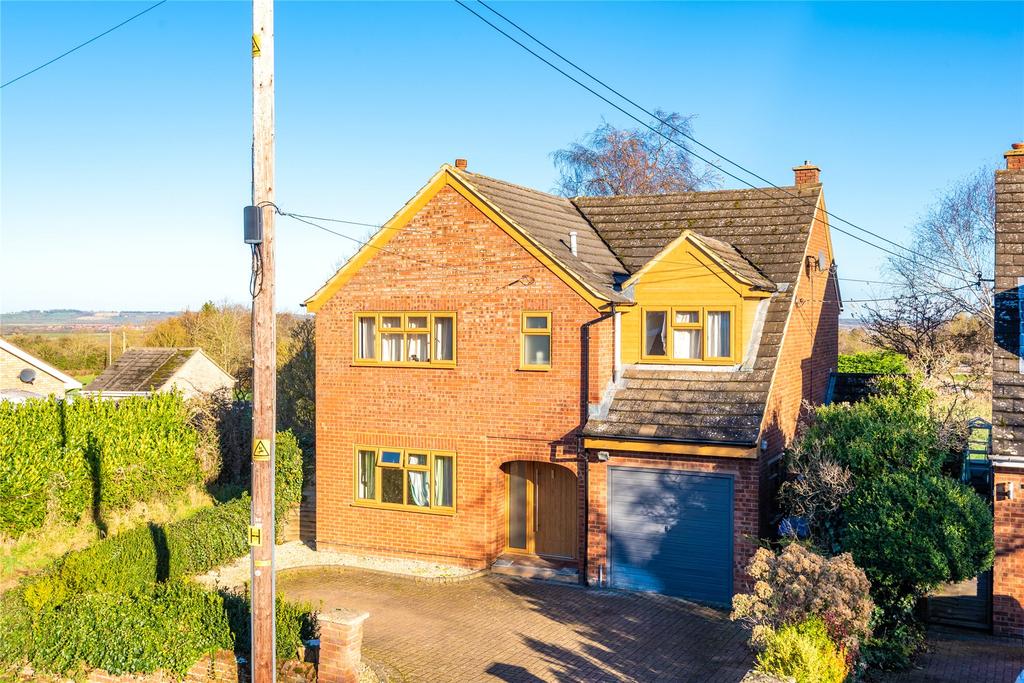 Eythrope Road, Stone, Aylesbury... 4 bed detached house £750,000