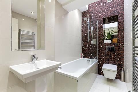 112 Church Walk, London, N16 8QW