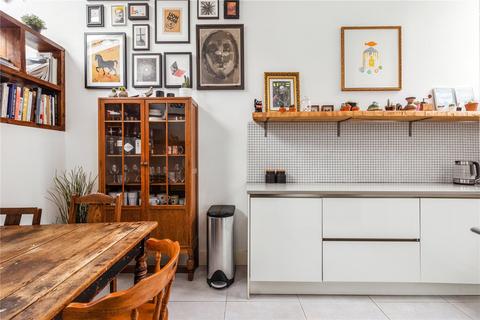 112 Church Walk, London, N16 8QW