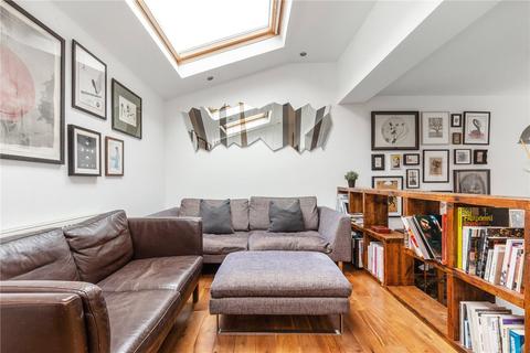 112 Church Walk, London, N16 8QW