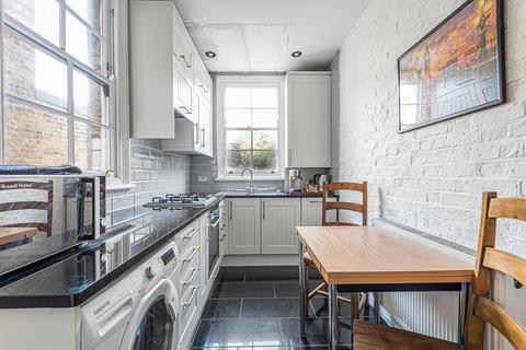 69 Walcot Square, London, SE11 4UB