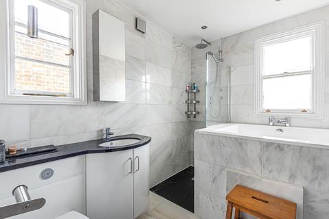 69 Walcot Square, London, SE11 4UB