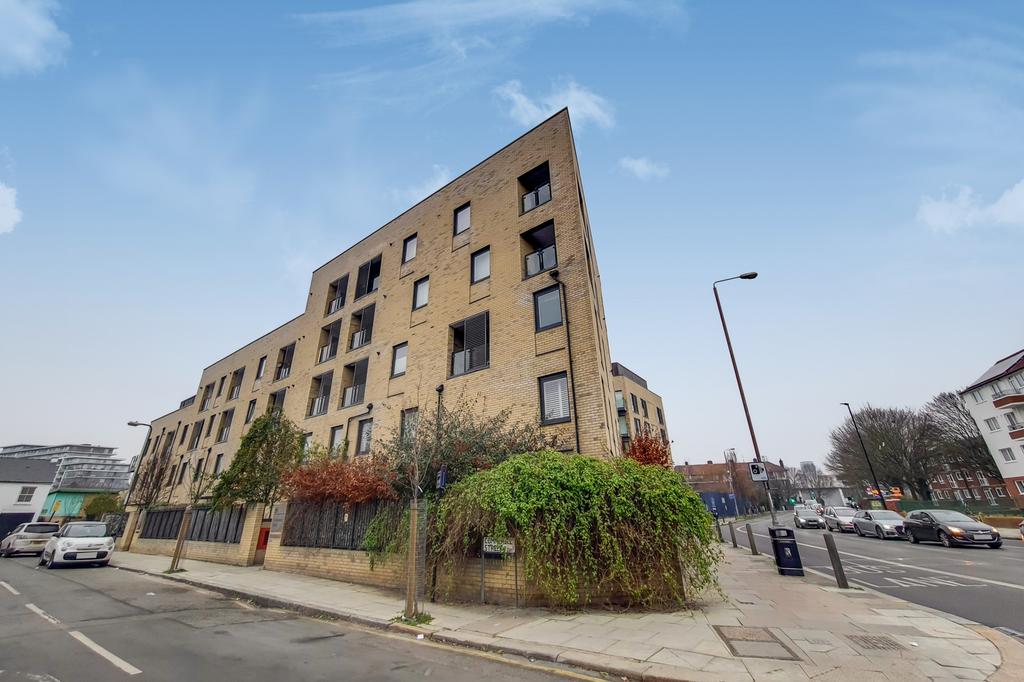 Blackwall Lane, Greenwich, SE10 2 bed apartment £500,000