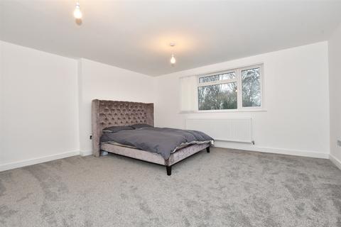 9 Carmelite Way, Hartley, Longfield, DA3 8BP