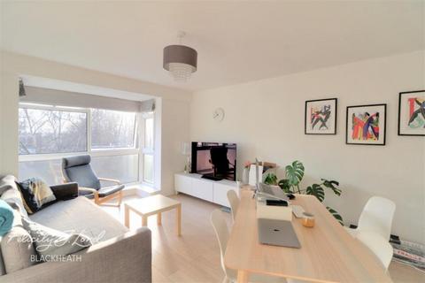 2 bedroom apartment to rent, The Squirrels, Belmont Hill, London