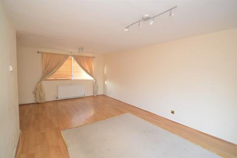 1 Strandfield Close, London, SE18 1LA