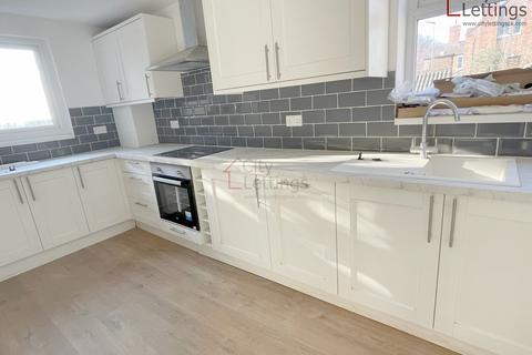 2 bedroom flat to rent, Albert Road, Alexandra Park, Nottingham