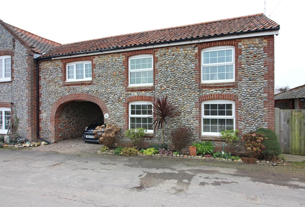 Abbey Street, Bacton 3 bed cottage £300,000