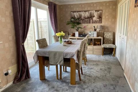 5 Chard Road, Clevedon, BS21 6LW