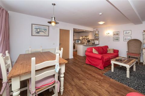 6 Dawsons Court, Settle, BD24 9RX