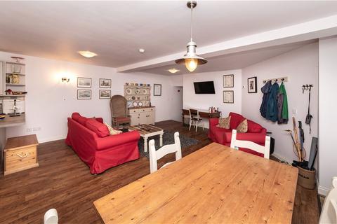 6 Dawsons Court, Settle, BD24 9RX