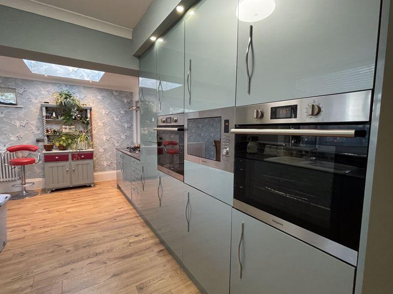 Avenue, StocktononTees... 4 bed semidetached house £255,000