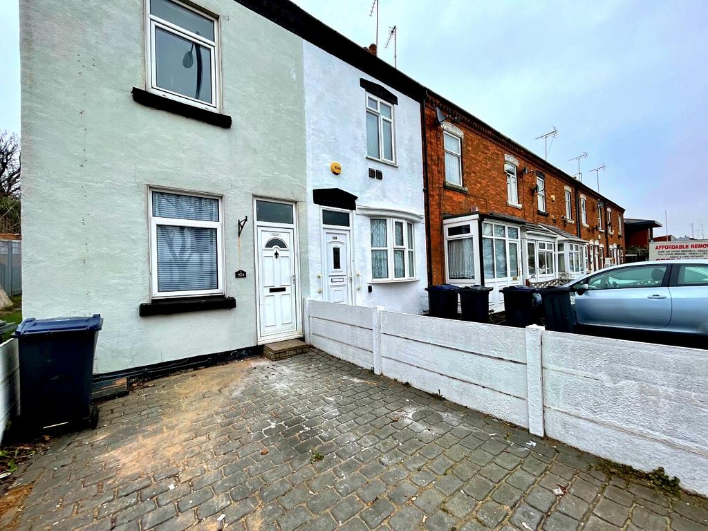 Kingsbury Road, Erdington... 2 bed end of terrace house £850 pcm (£