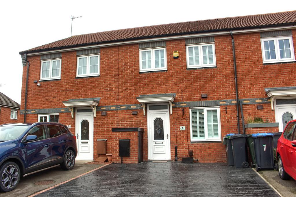 Aidan Court, West Lane 3 bed terraced house £125,000