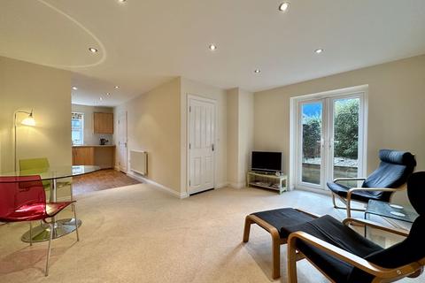 3 bedroom end of terrace house for sale - Redworth Court, Totnes