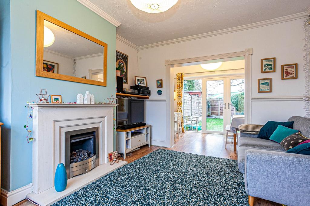 Aldermere Crescent, Flixton... 3 bed semidetached house £315,000