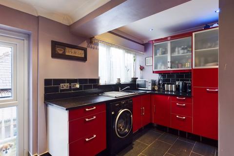 5 bedroom end of terrace house for sale - York Place, Barry CF62 7ED