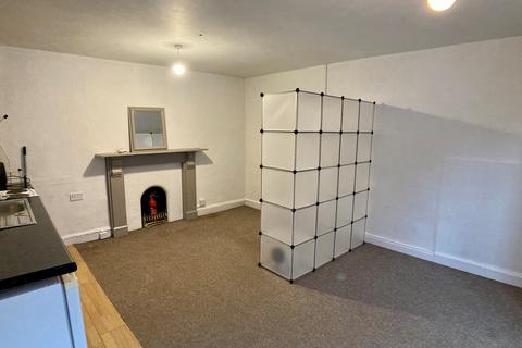 1 bedroom flat to rent, 11 The Southend, Ledbury, HR8